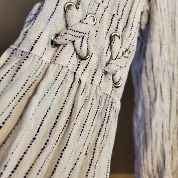 5/$25 Philosophy Bell Sleeve Striped Blouse - Picture 9 of 14